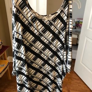 Cold shoulder with cut out down sleeve